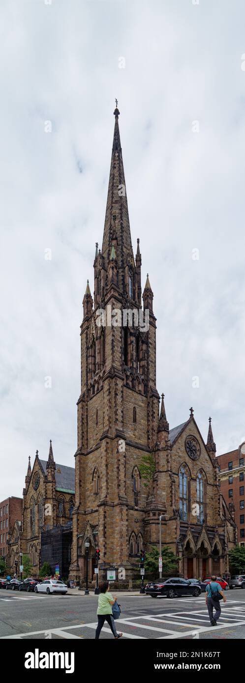 Boston Back Bay: Landmark Central Congregational Church, now known as Church of the Covenant, was built in 1867 and designed by Richard M. Upjohn. Stock Photo