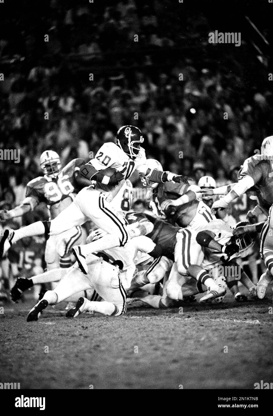 Heisman trophy winner, Billy Sims, of the University of Oklahoma, takes