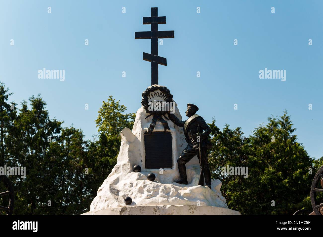Monument over the mass grave of the soldiers who died during the battle of Maloyaroslavets in 1812, erected in 1912 for the centenary: Maloyaroslavets Stock Photo