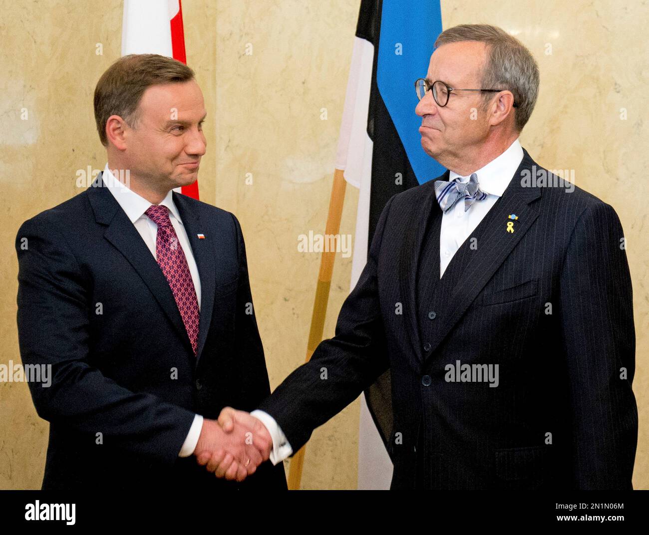 Estonian President Toomas Hendrik Ilves, right, and Polish president ...
