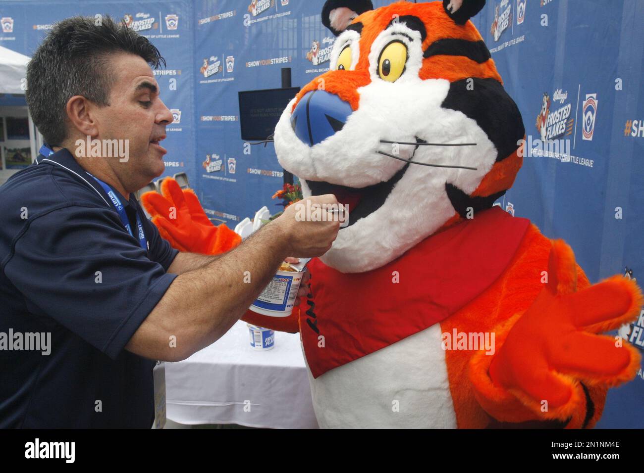 IMAGE DISTRIBUTED FOR KELLOGG'S FROSTED FLAKES 2014 Sportsmen of the