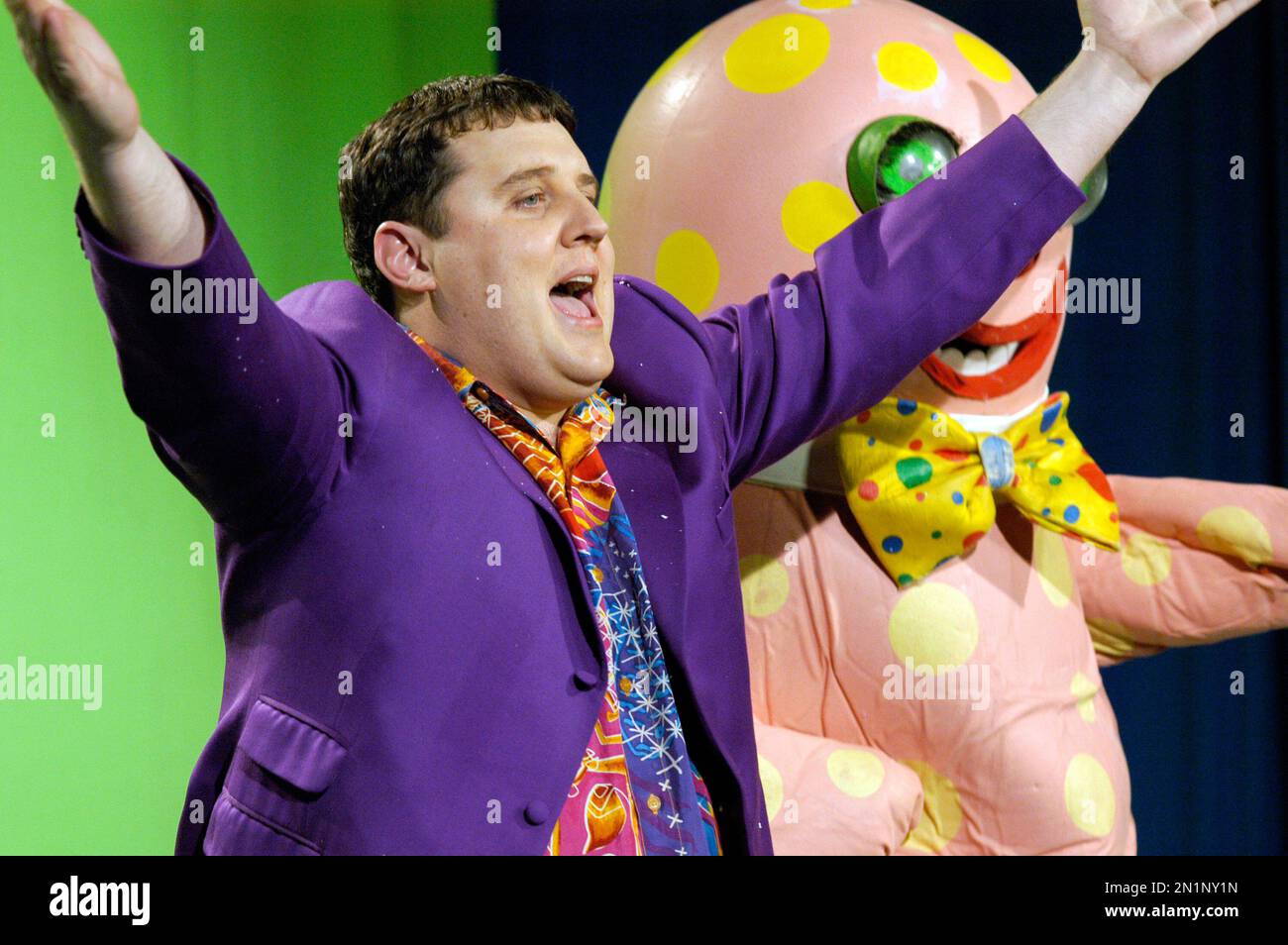 Peter Kay with Mr Blobby in the seminal 2005 Comic Relief 'Amarillo ...