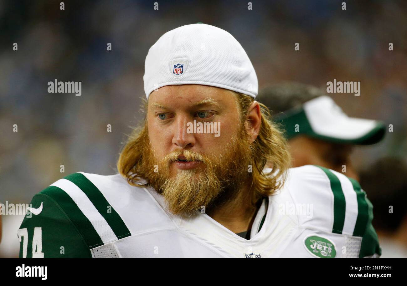 New York Jets center Nick Mangold is seen in the bench area during the ...