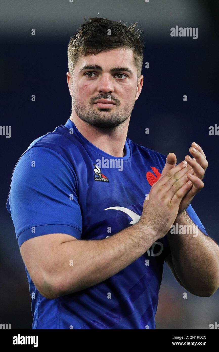 Gregory Alldritt of France greets his supporters at the end of the 2023