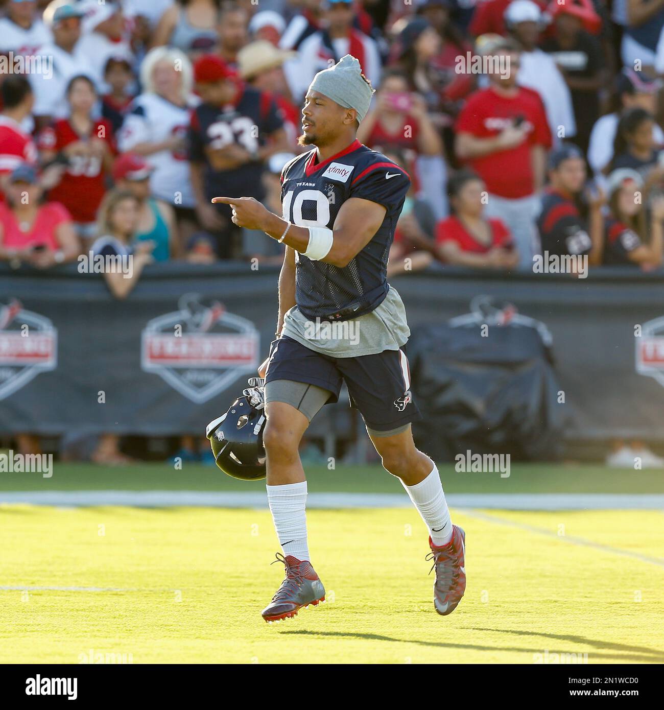 Houston Texans wide receiver Cecil Shorts III (18) arrives during