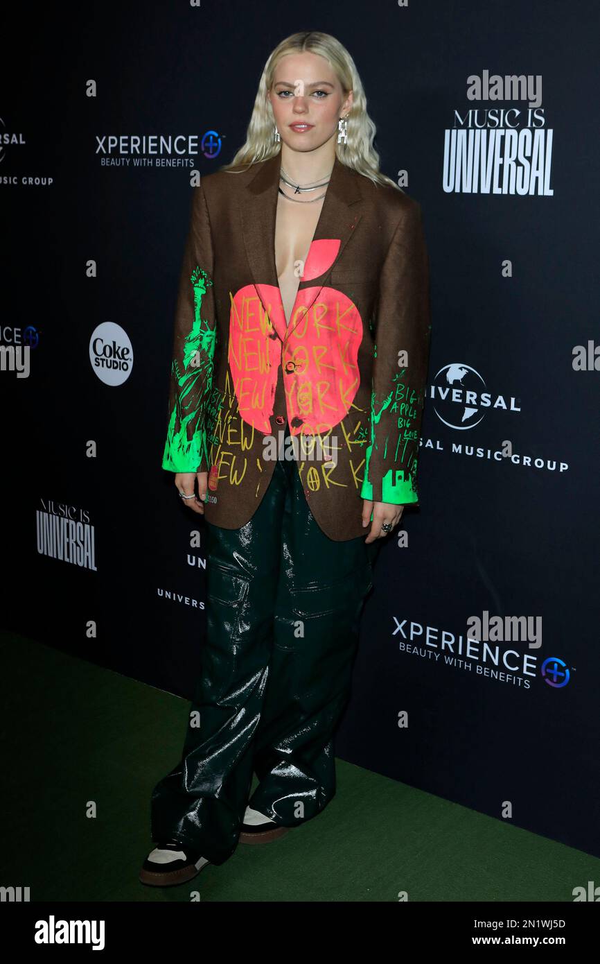 LOS ANGELES - DEC 5: Renee Rapp at the Universal Music Group's 2023