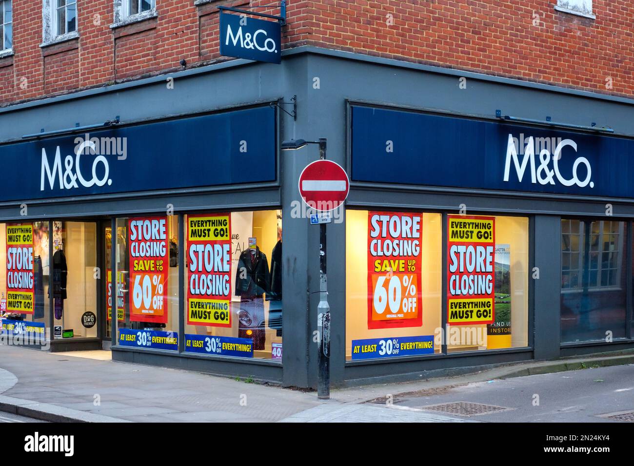 The closing down sale at the M&Co / M & Co shop in Henley-on-Thames Stock Photo