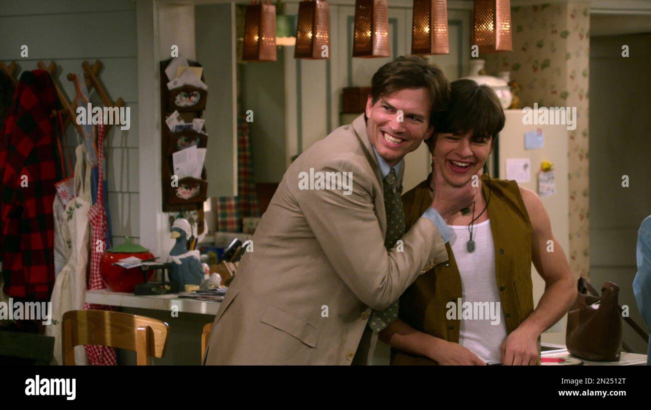 THAT '90S SHOW, (aka THAT 90S SHOW), from left Ashton Kutcher, Mace Coronel, 'That '90s Pilot