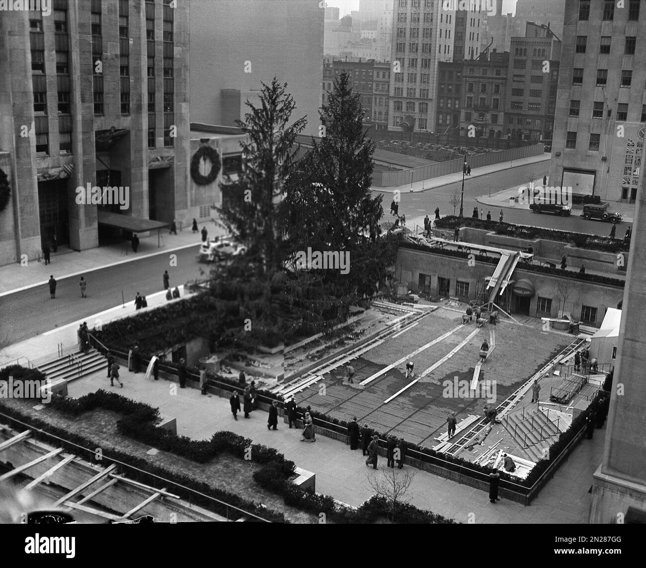 The ice skating rink at Rockefeller Center is under construction, Dec ...