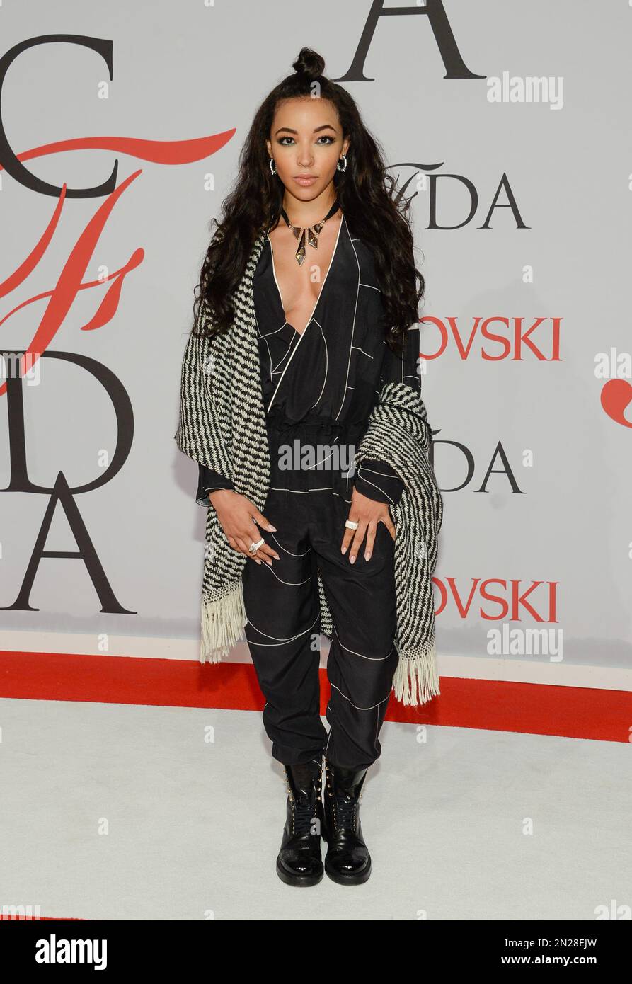 Tinashe arrives at the 2015 CFDA Fashion Awards at Alice Tully Hall on ...