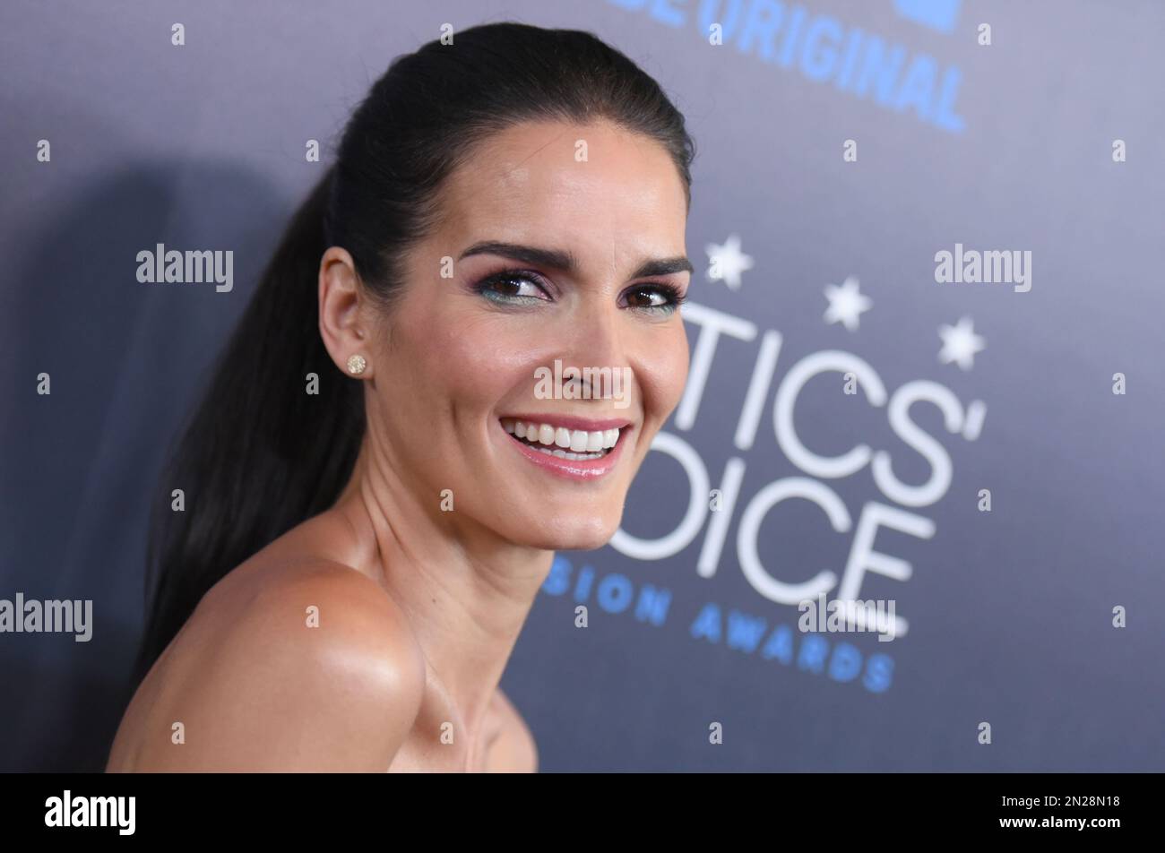 Angie Harmon arrives at the Critics' Choice Television Awards at the