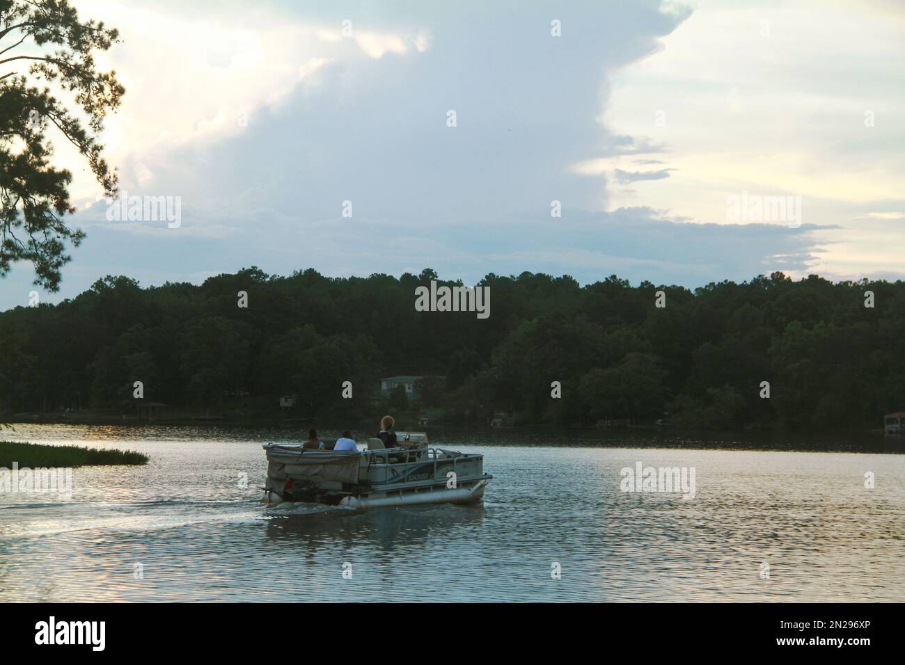 High falls lake hires stock photography and images Alamy