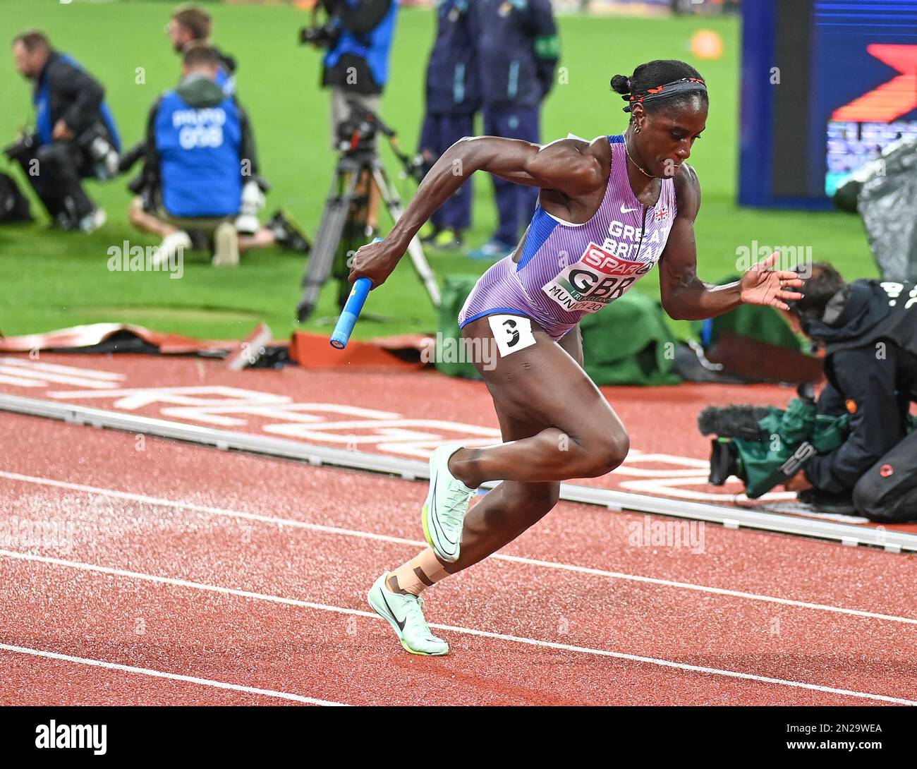 Victoria Ohuruogu (Great Britain). 4x400 relay race women Bronze Medal