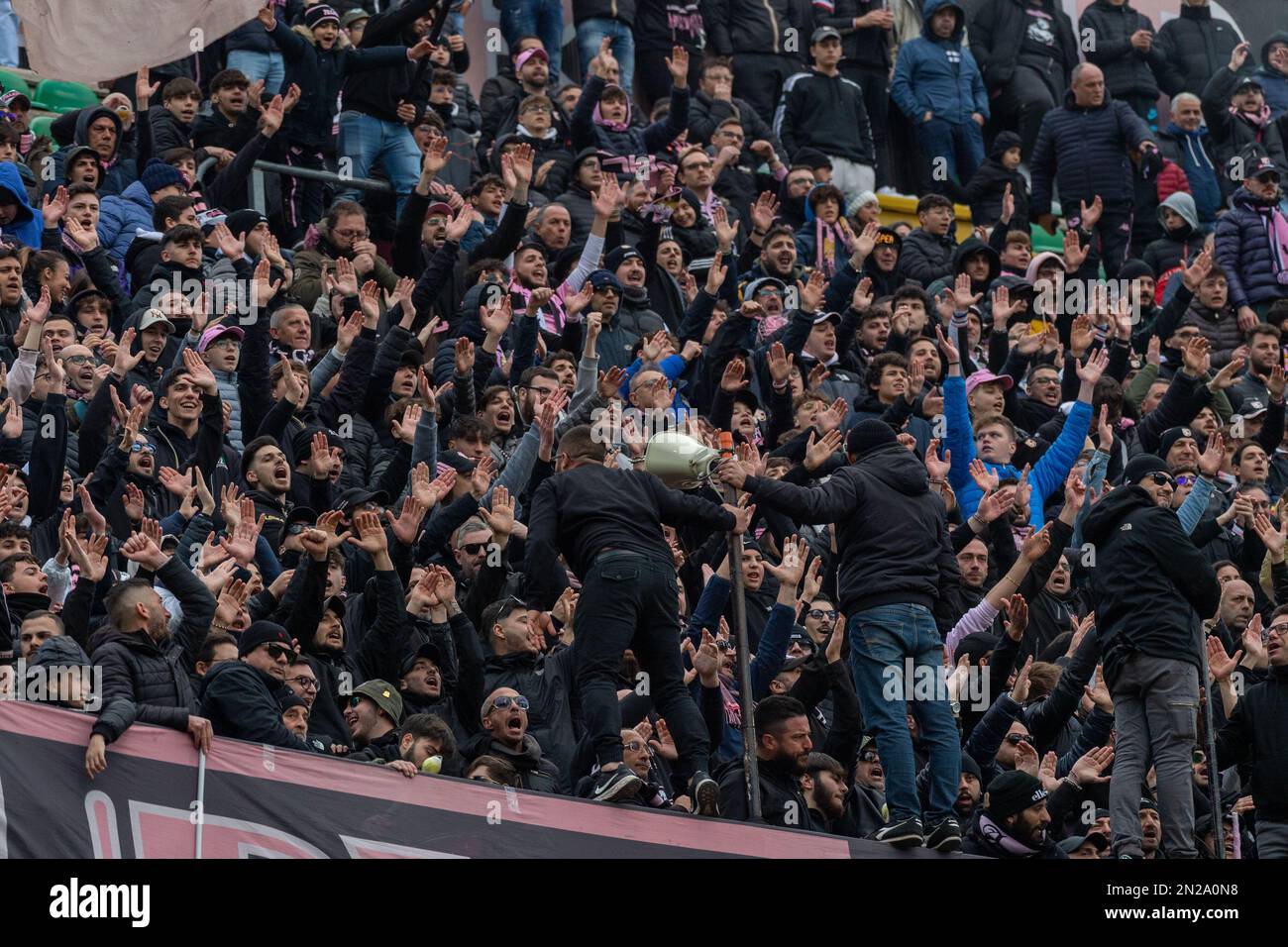 Palermo fc fans hi-res stock photography and images - Alamy