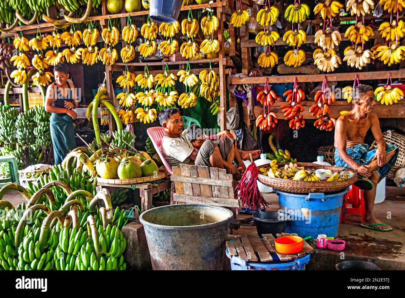Banana stall, Thiri Mingaleay vegetable market, Yangoon, Myanmar, Yangoon, Myanmar, Asia Stock Photo