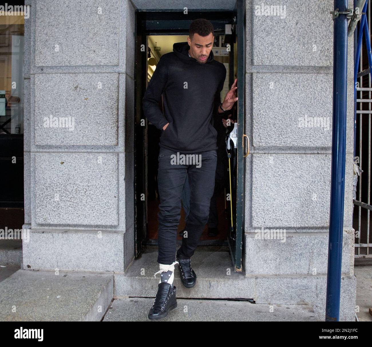 Atlanta Hawks NBA basketball player Thabo Sefolosha leaves a courthouse in  New York, Wednesday, April 8, 2015. Sefolosha and teammate Pero Antic have  been released after their arrest on charges they blocked
