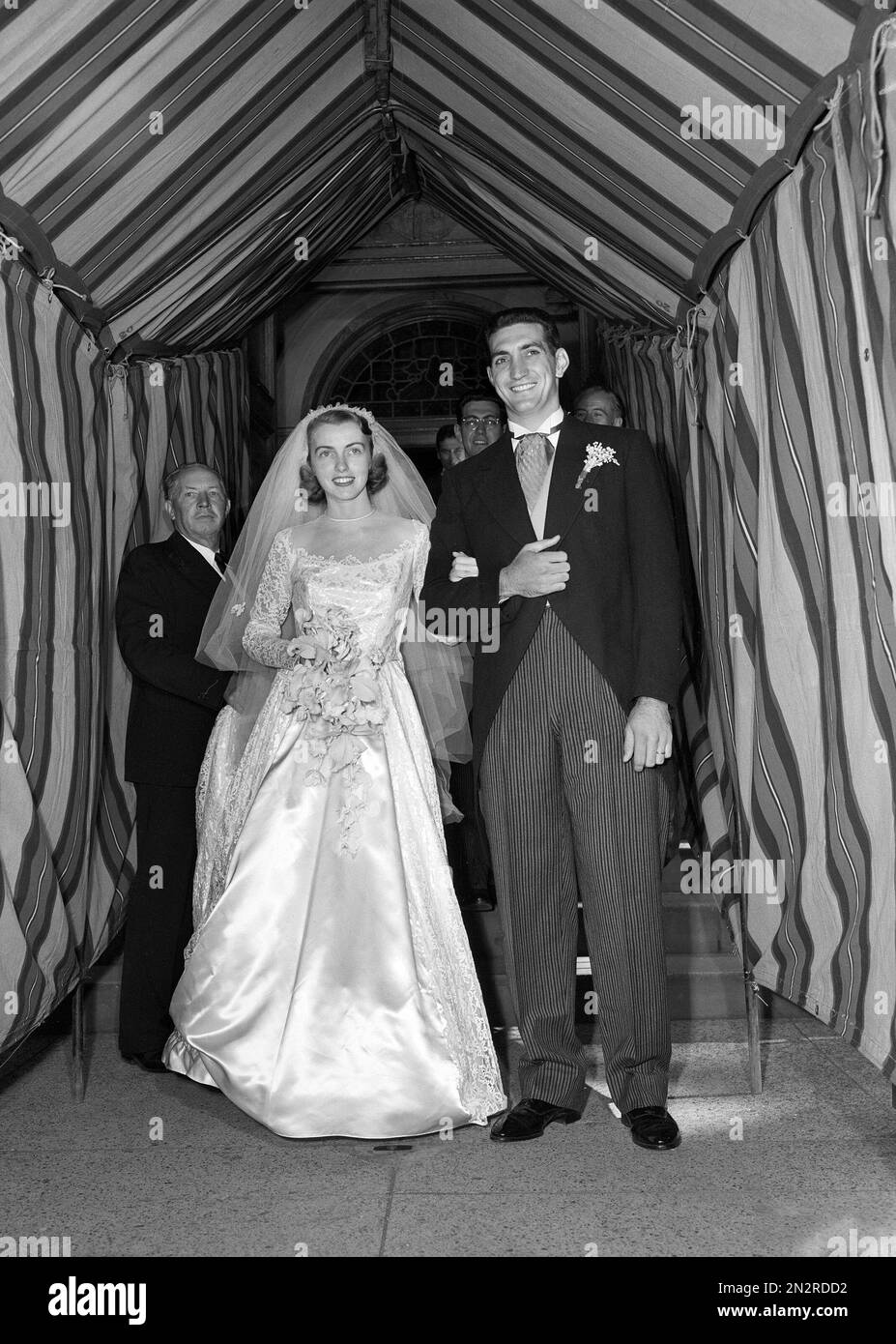Brooklyn Dodgers pitcher Ralph Branca and his bride, the former Ann ...