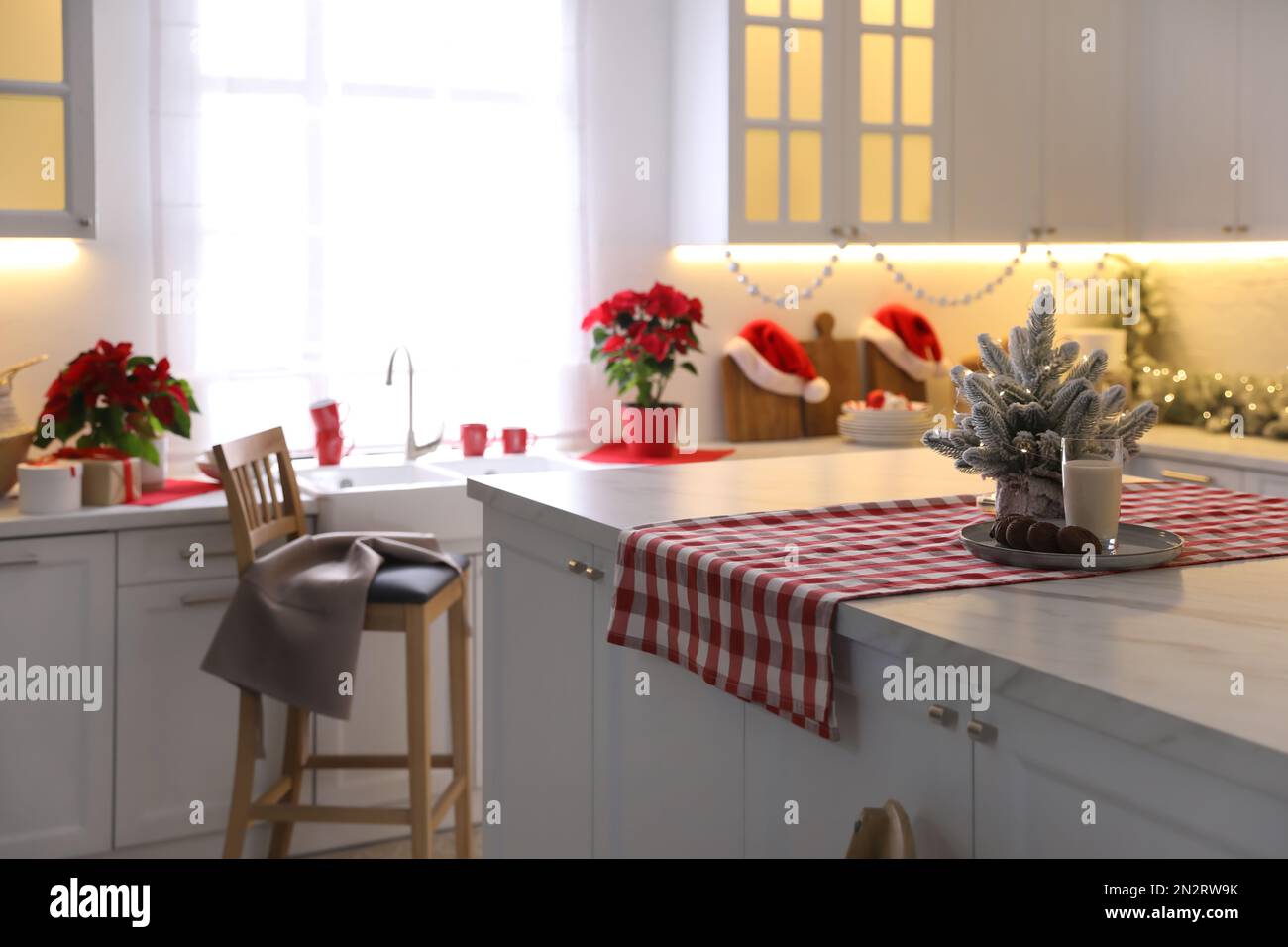 Kitchen floor christmas hi-res stock photography and images - Alamy