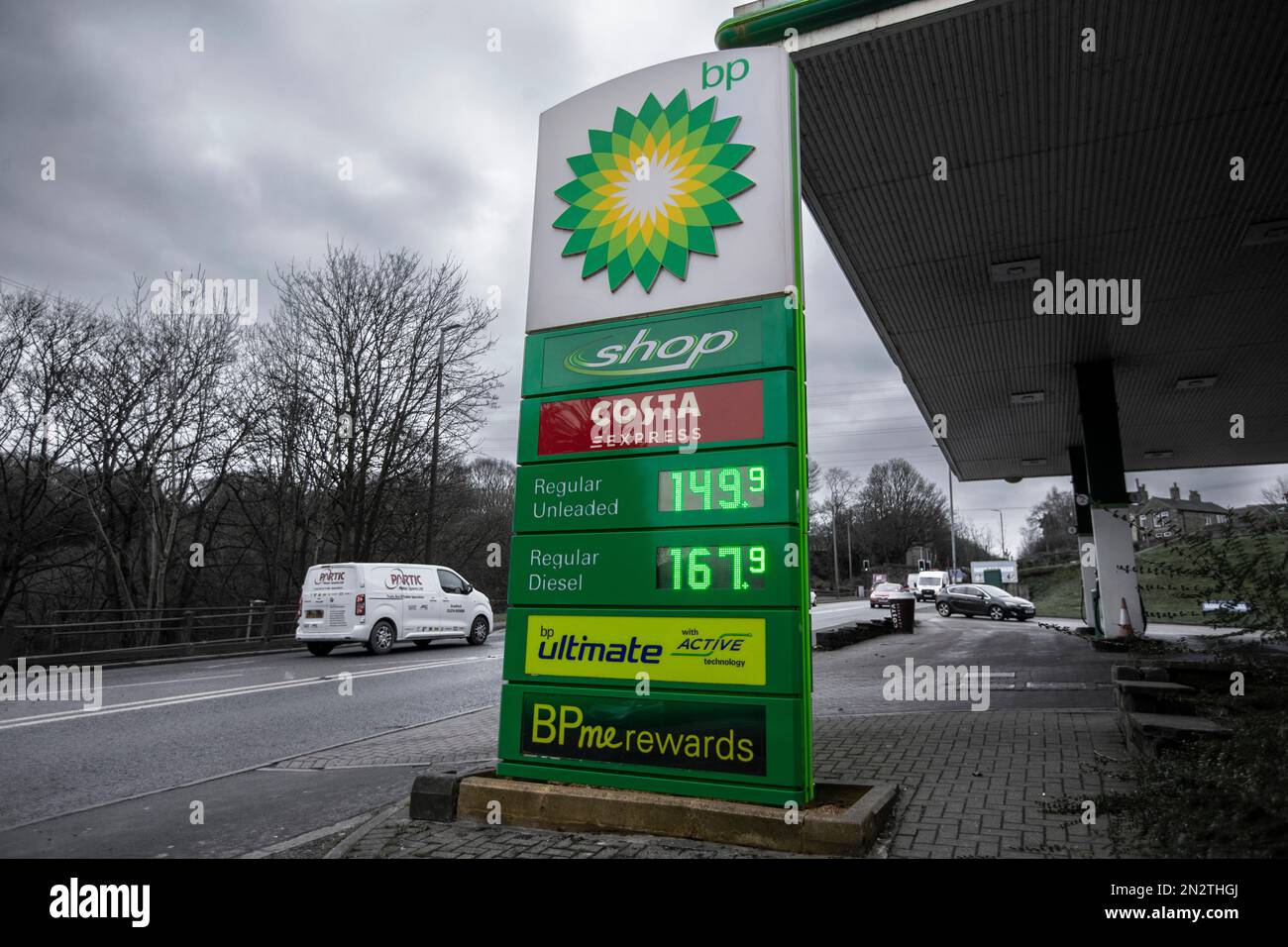 West Yorkshire, UK. 7th Feb, 2023. BP Petrol station, Godley, Halifax ...