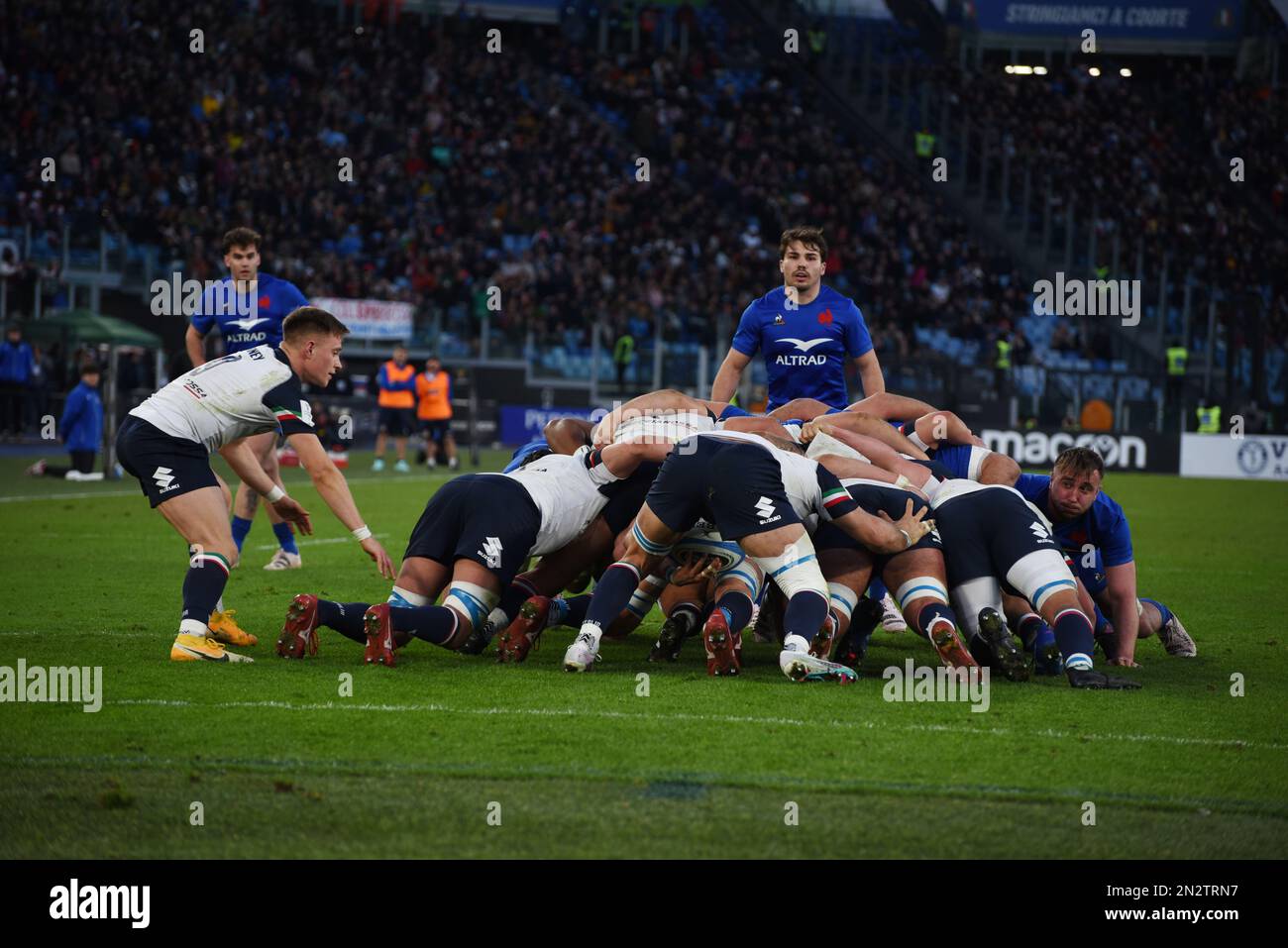Rome, Italy. 05th Feb, 2023. Guinness Six Nations Rugby Champioship, debut for Italy and France at Olimpic Satadium of Rome, Italian team and France team fight to conquer the ball, the France team won the match with result of 24 at 29. (Photo by Pasquale Gargano/Pacific Press/Sipa USA) Credit: Sipa USA/Alamy Live News Stock Photo