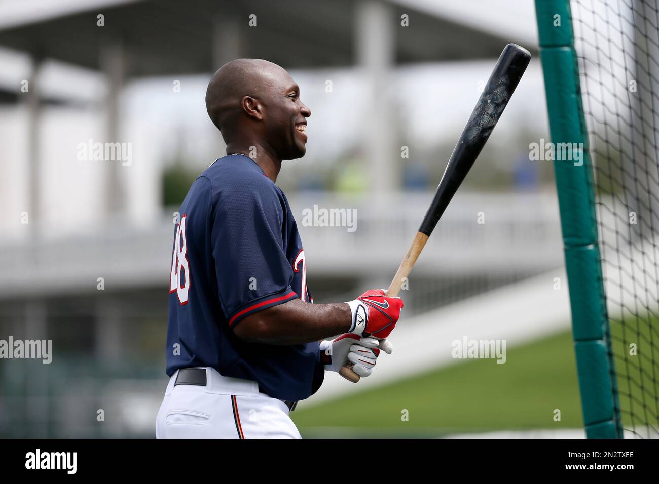 Minnesota Twins right fielder Torii Hunter waits his turn in the cage