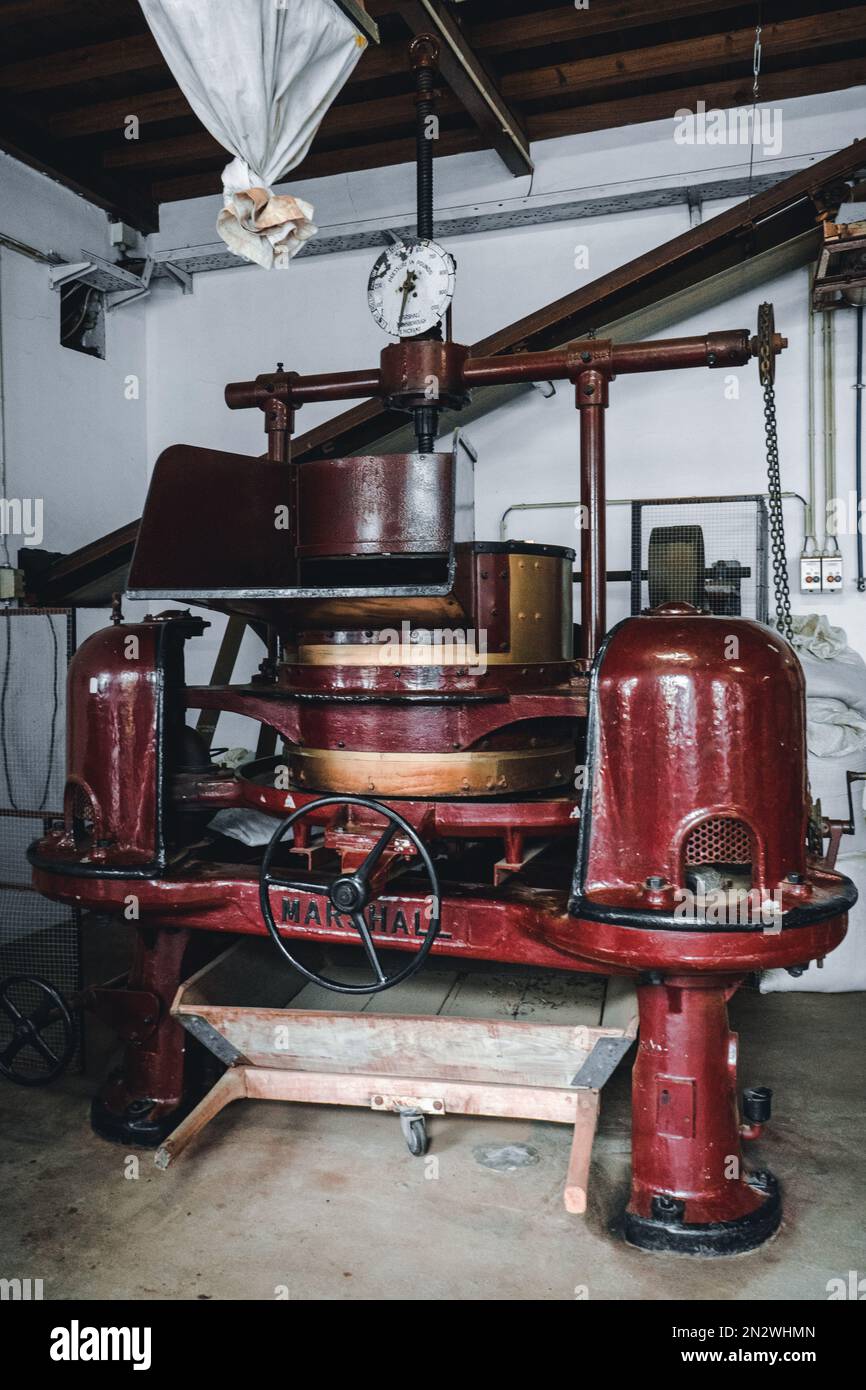 Old antique vintage Tea machine Stock Photo Alamy