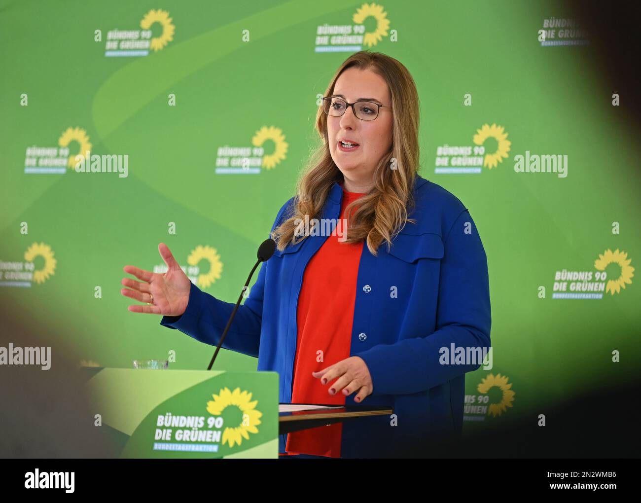 Berlin, Germany. 07th Feb, 2023. Katharina Dröge, parliamentary group leader of Bündnis 90/Die Grünen, gives a press statement at the beginning of her party's parliamentary group meeting. Credit: Philipp Znidar/dpa/Alamy Live News Stock Photo