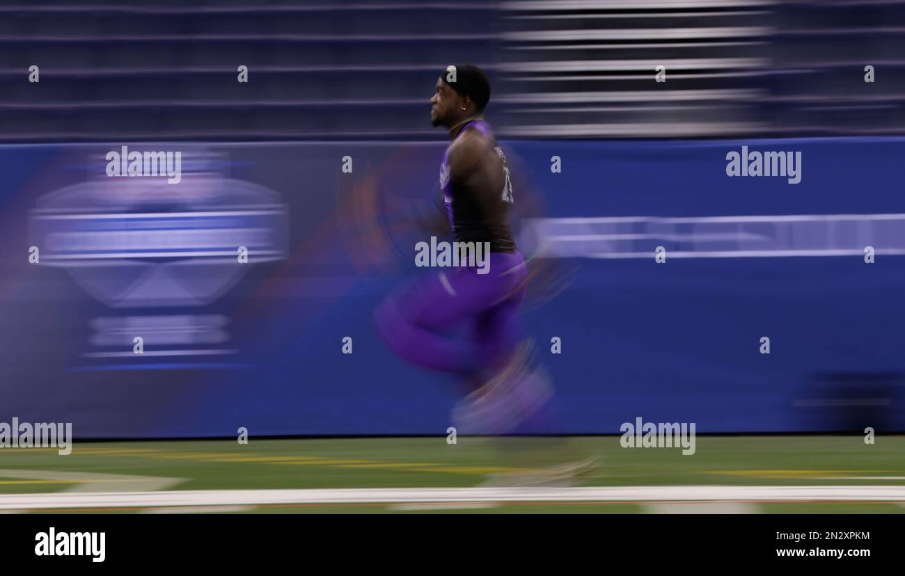 Virginia Tech defensive back Kyshoen Jarrett runs the 40yard dash at