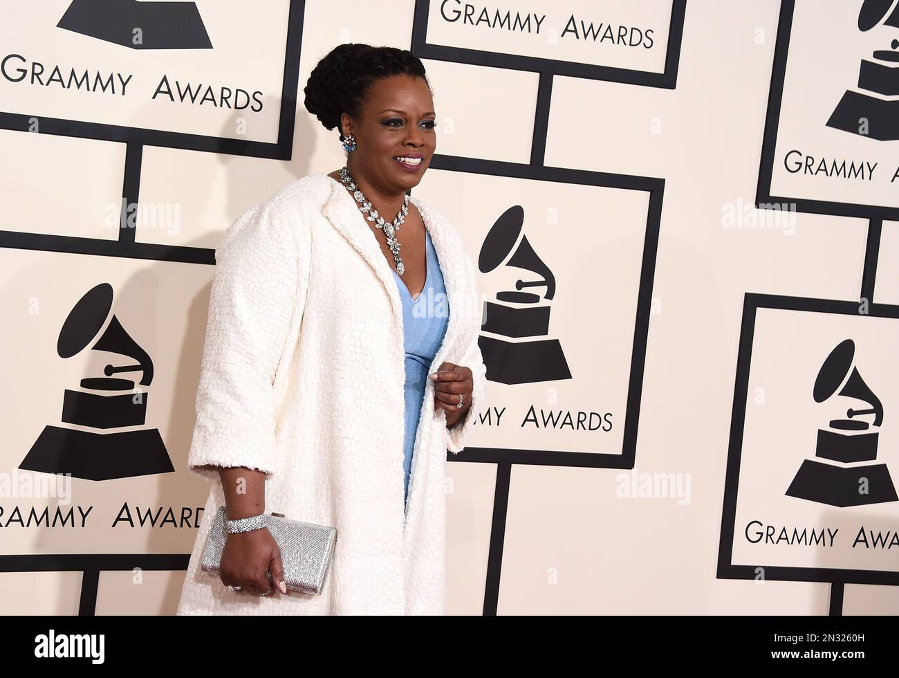 Dianne Reeves arrives at the 57th annual Grammy Awards at the Staples ...