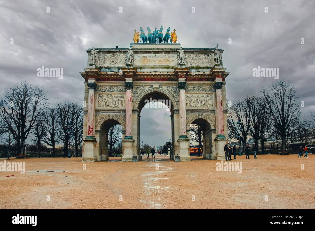 Carrousel arch hi-res stock photography and images - Alamy