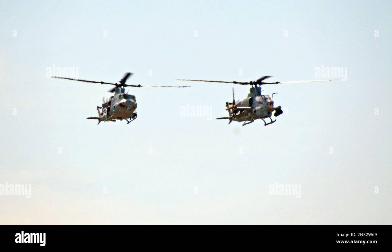 13th Marine Expeditionary Unit helicopters in a military training exercise on dirt airstrip, Fort Hunter Liggett, CA. Stock Photo