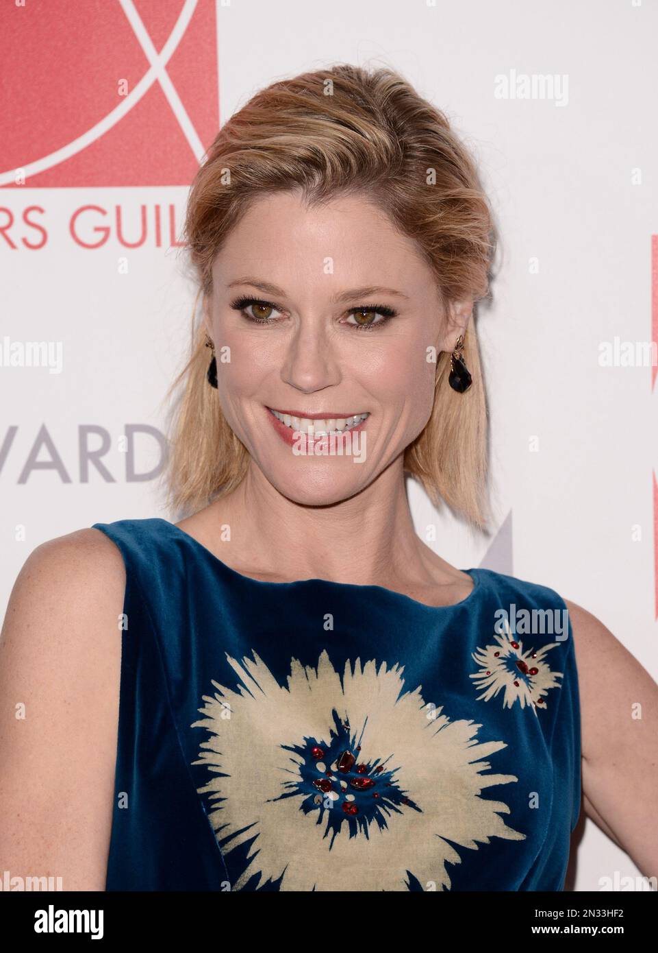 Actress Julie Bowen attends the 19th Annual Art Directors Guild