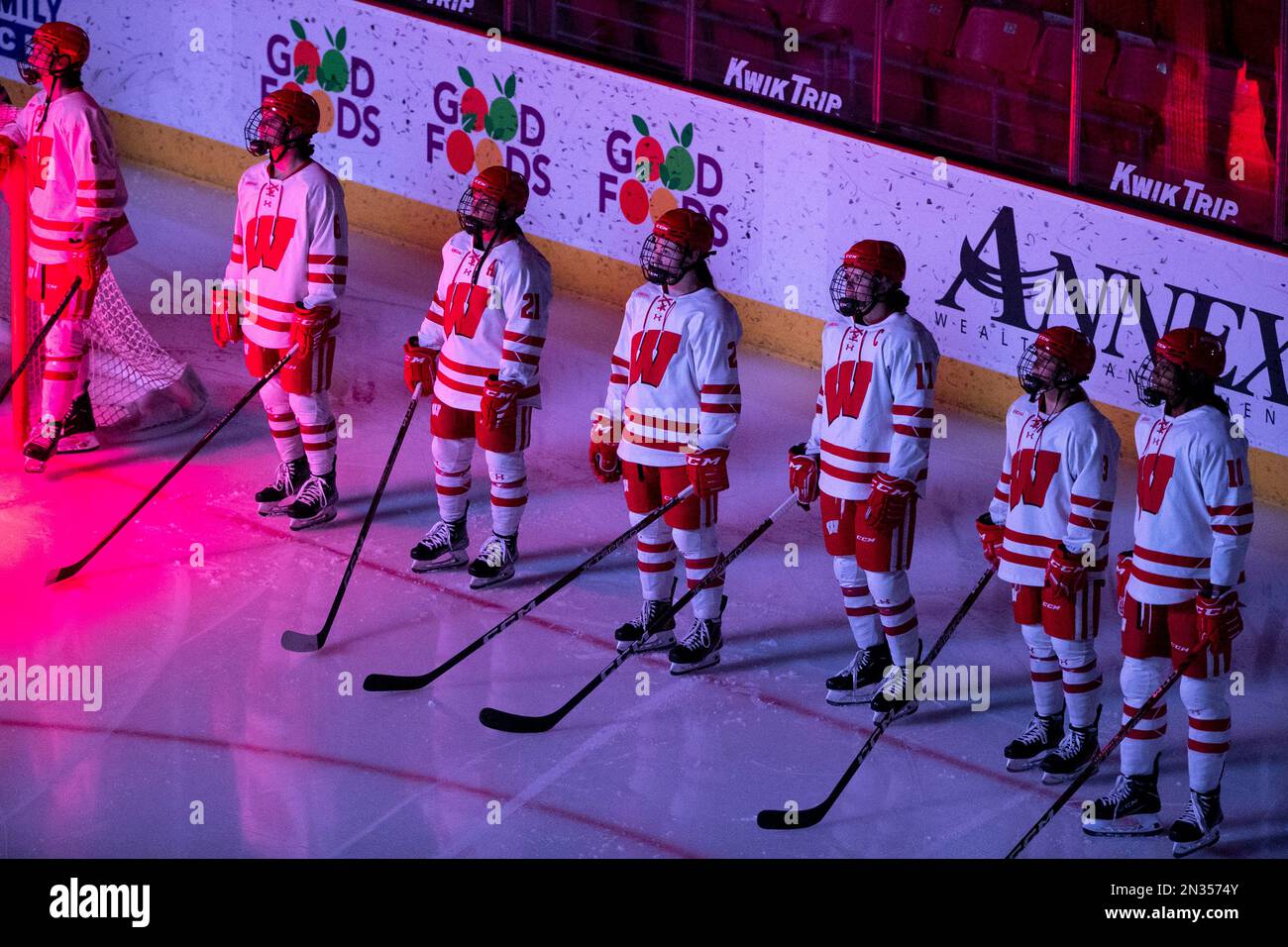 Wisconsin Badgers Hockey Tickets - 2023 Wisconsin Games