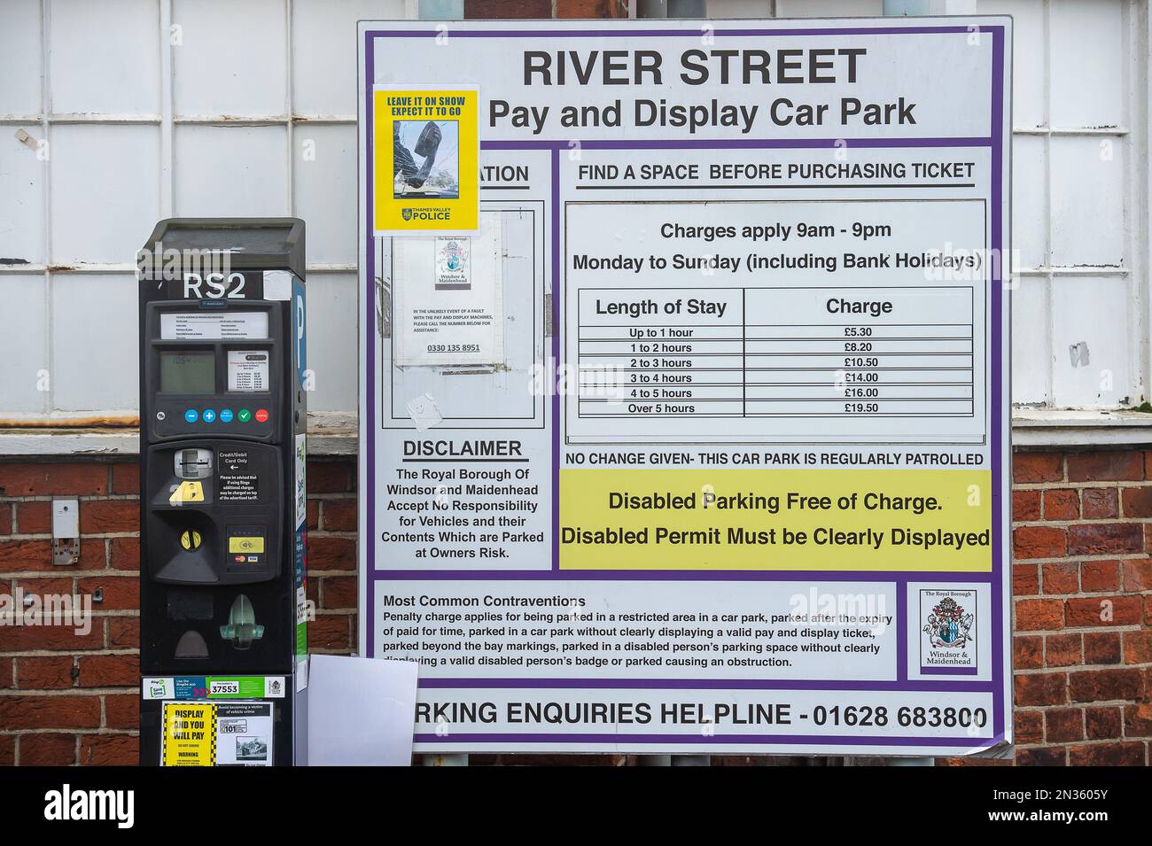 Windsor, Berkshire, UK. 7th February, 2023. It costs £8.20 to park for