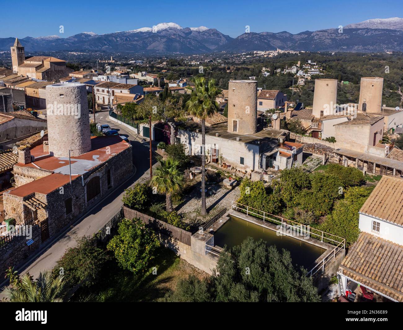 Les molins hi-res stock photography and images - Alamy