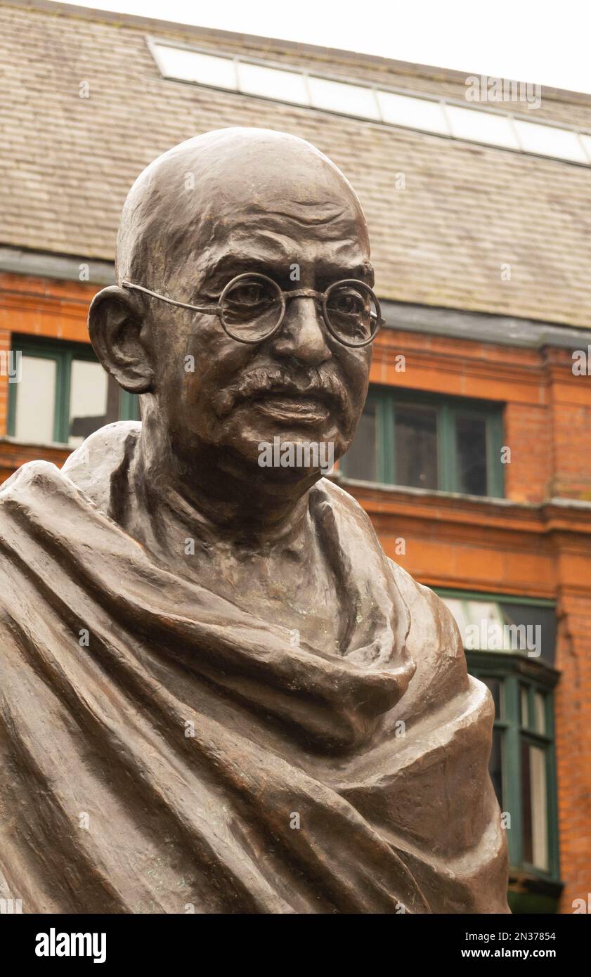 Mahatma Gandhi statue in Manchester UK Stock Photo Alamy