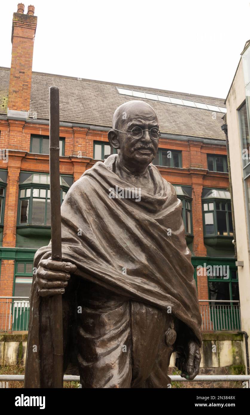 Mahatma gandhi statue in manchester uk stock photo alamy