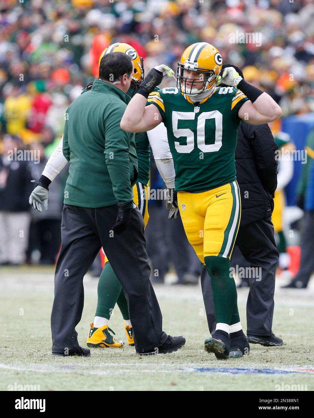 Green Bay Packers inside linebacker A.J. Hawk (50) leaves the field