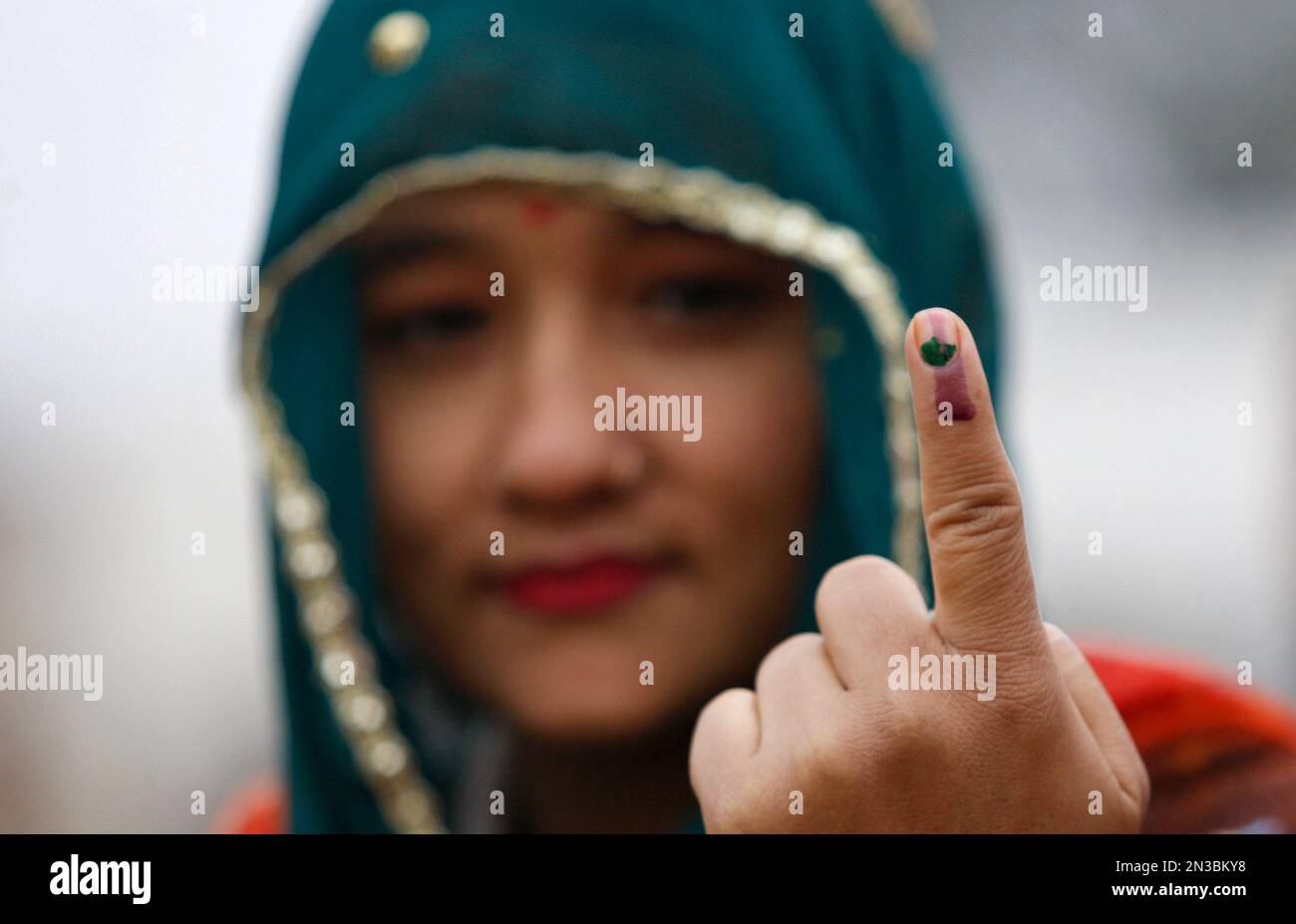 Sasha Tanya porno seriyali