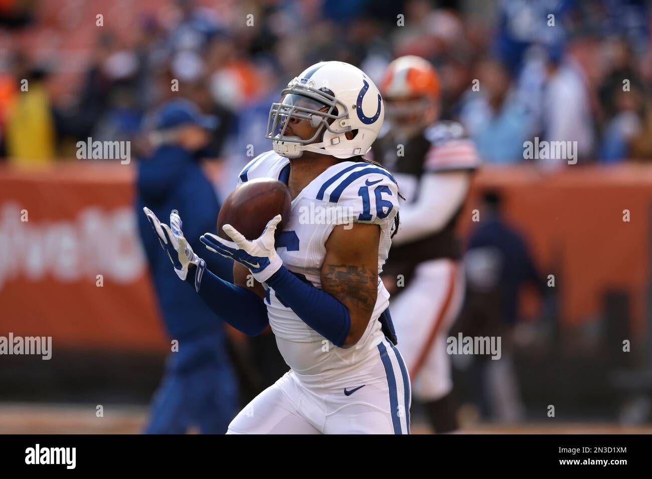 Indianapolis Colts' Josh Cribbs warms up before an NFL football game  against the Cleveland Browns Sunday, Dec. 7, 2014, in Cleveland. (AP  Photo/Tony Dejak Stock Photo - Alamy