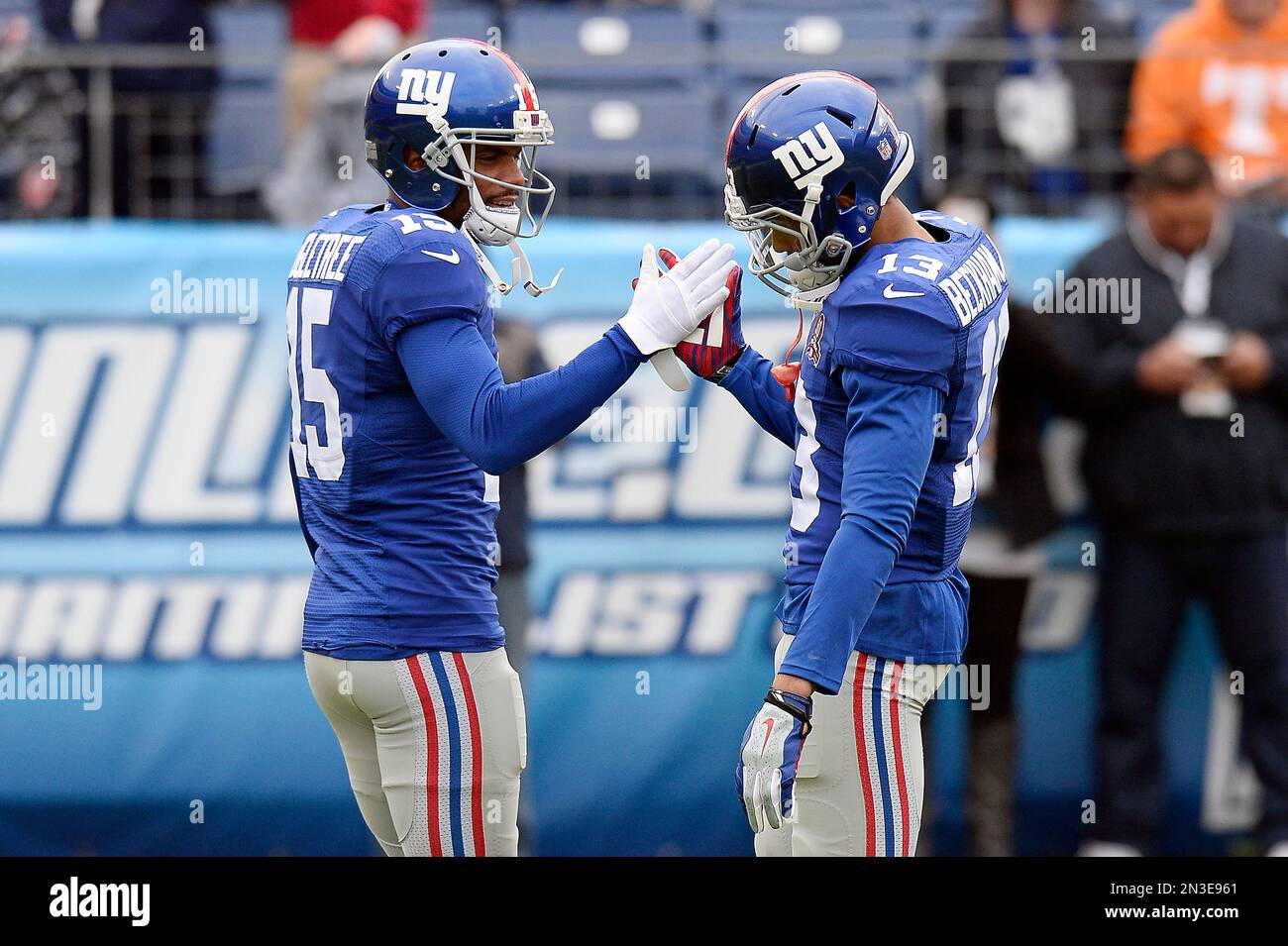 New York Giants wide receiver Kevin Ogletree (15) greets wide receiver
