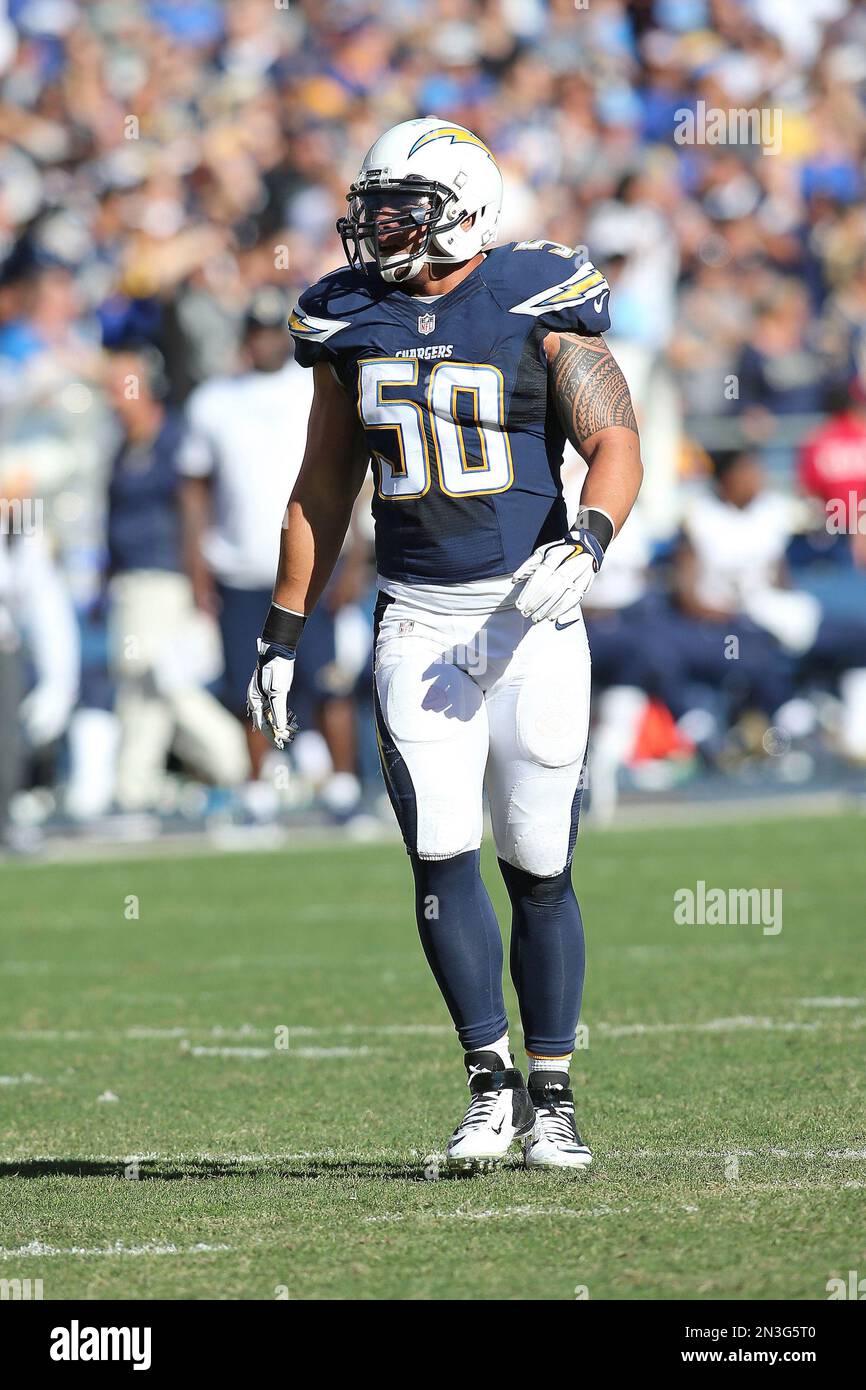 Manti Te'o signs with Chargers