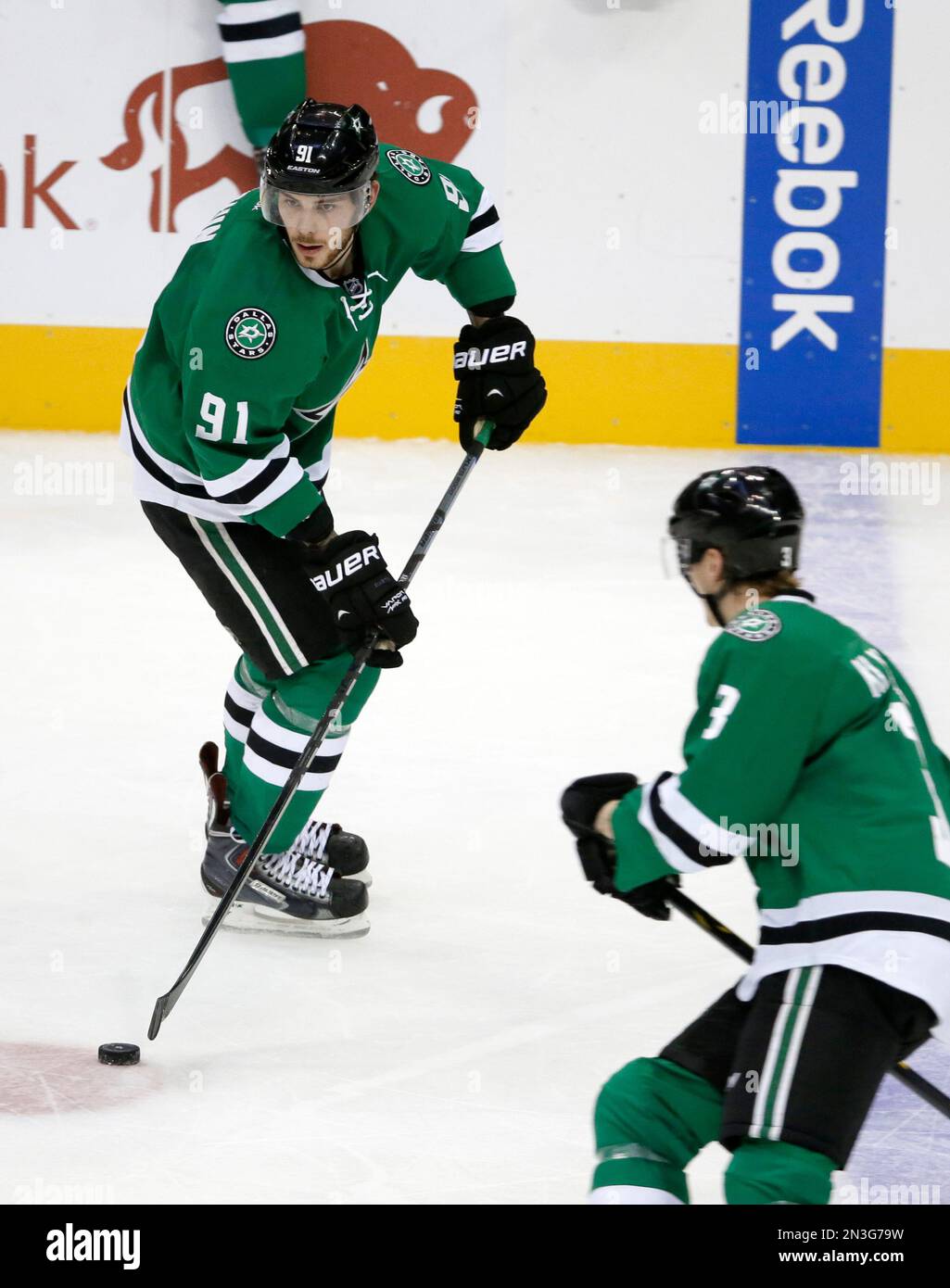 Will Tyler Seguin Score a Goal Against the Blue Jackets on October 30?