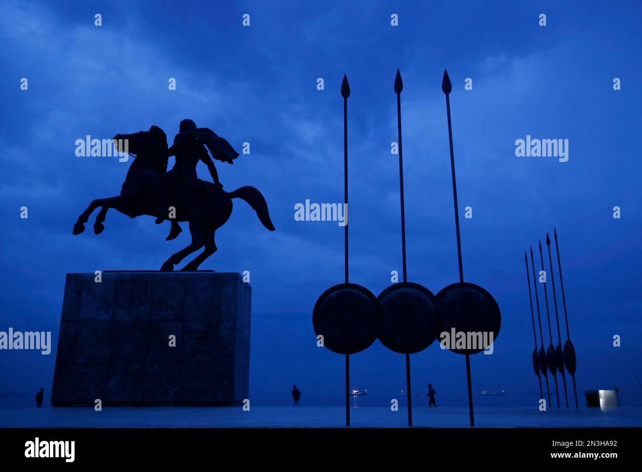 A modern bronze statue of Alexander the Great on his famous horse