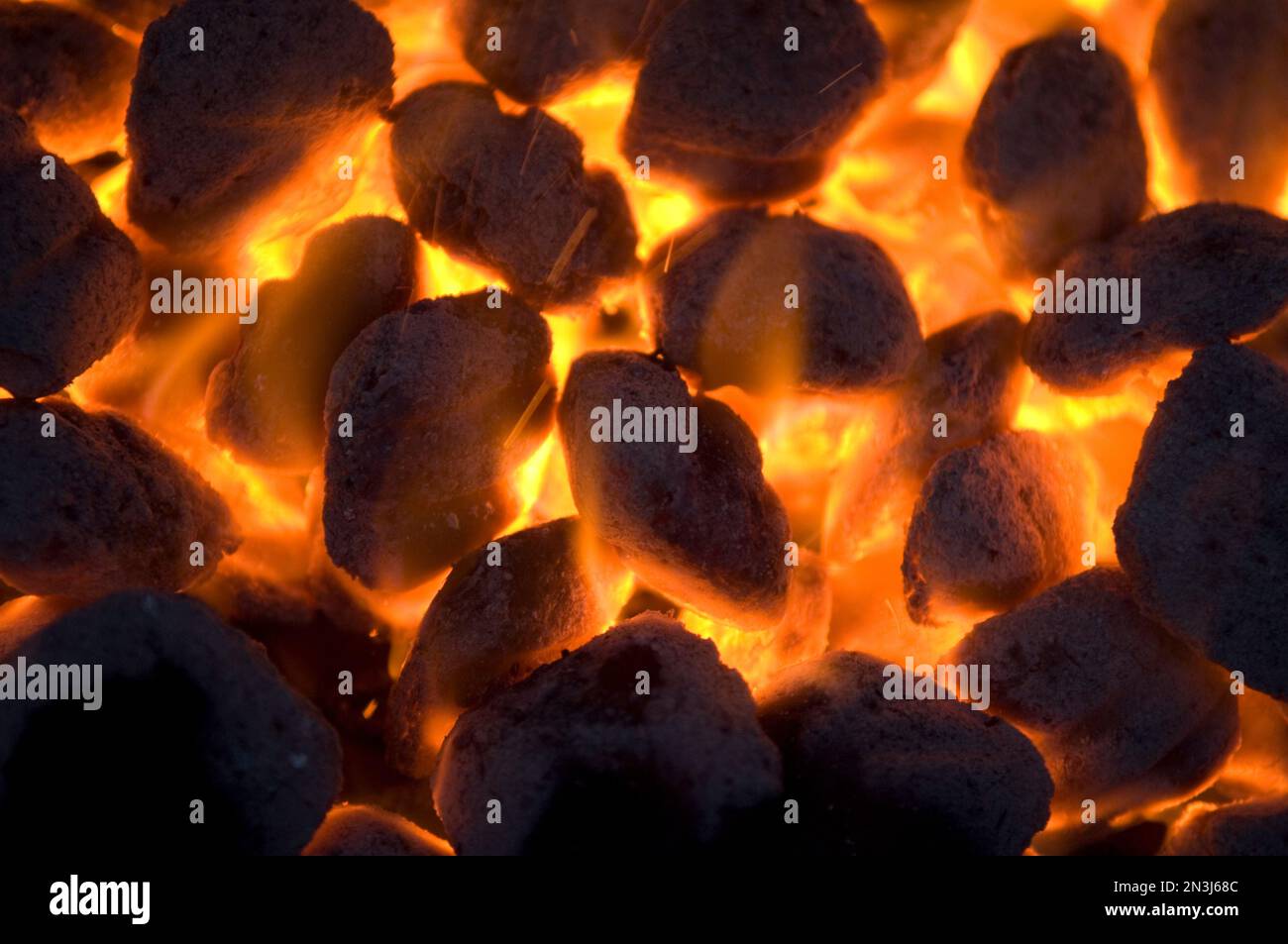 Grill coals on fire flames hi-res stock photography and images - Alamy