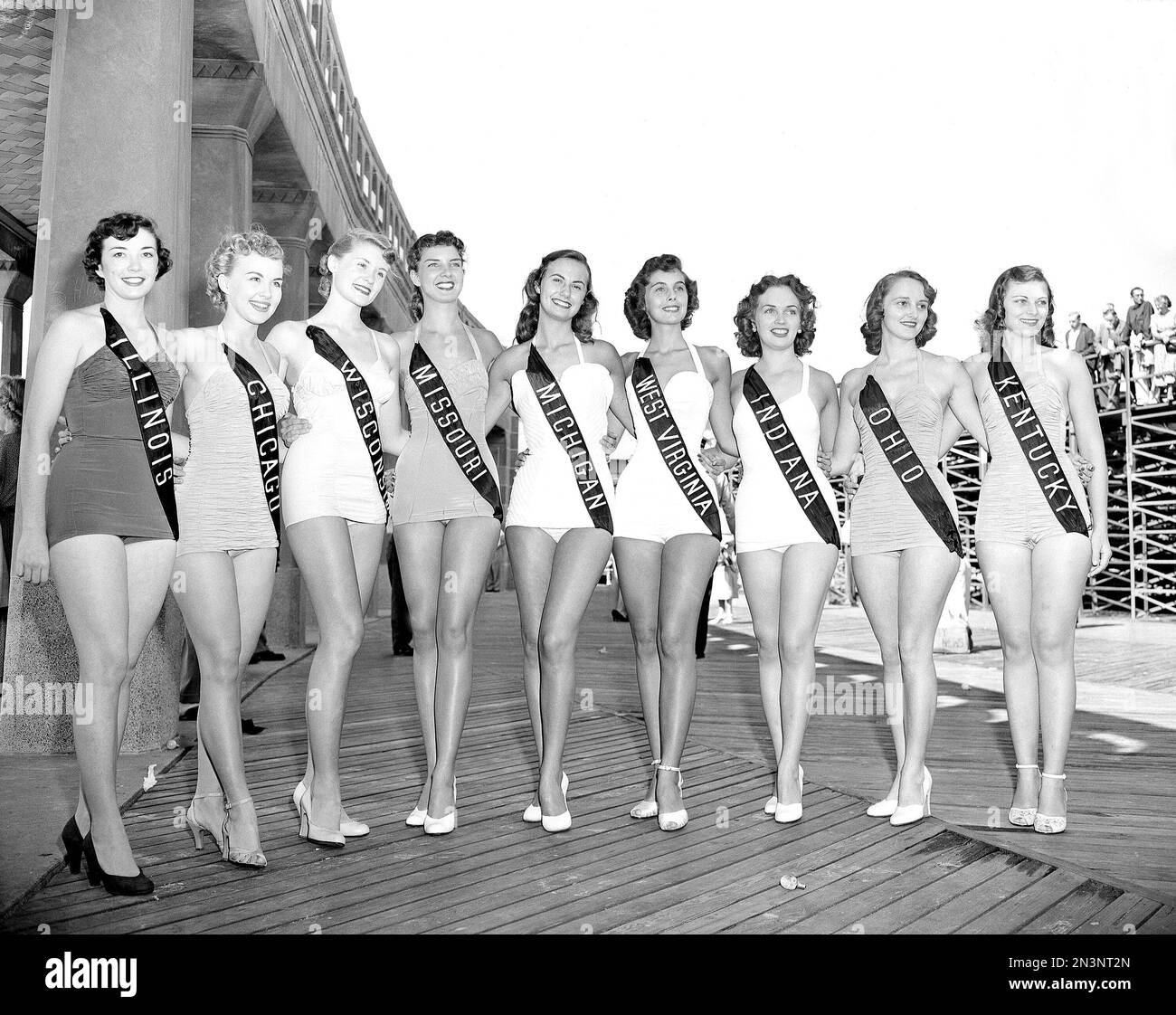 Nine contestants for the title of Miss America stand on boardwalk at ...