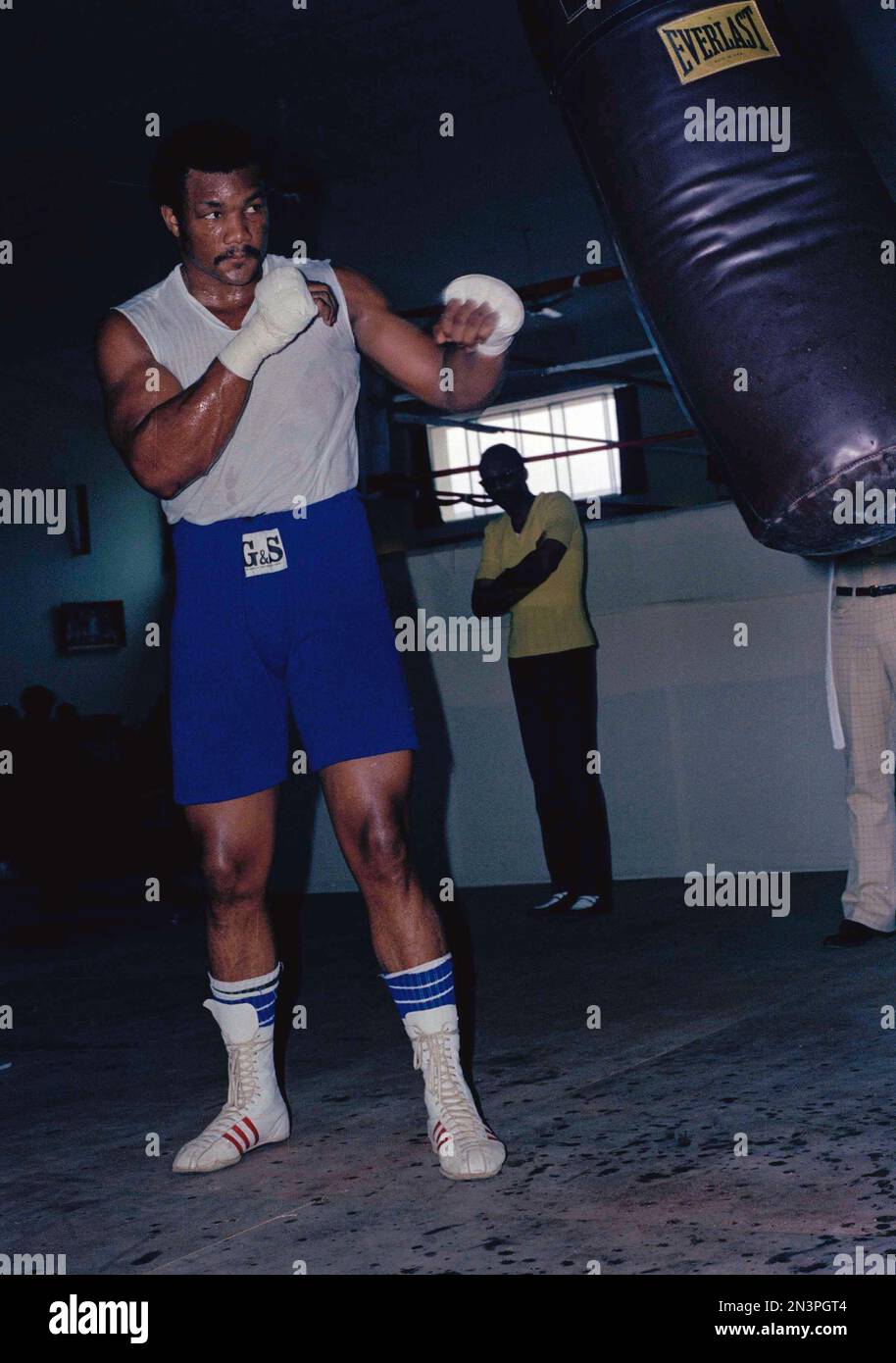 Heavyweight boxer Foreman trains at N'sele Gym in Zaire, Oct. 9