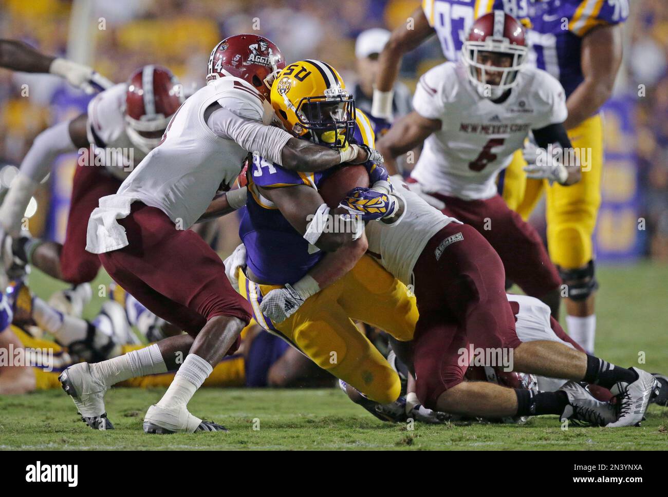 LSU running back Darrel Williams (34) carries in the first half of an ...