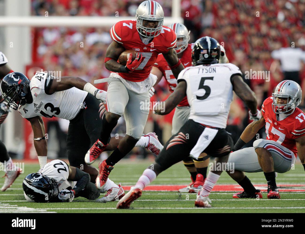 Ohio State running back Rod Smith (7) crosses the line of scrimmage as