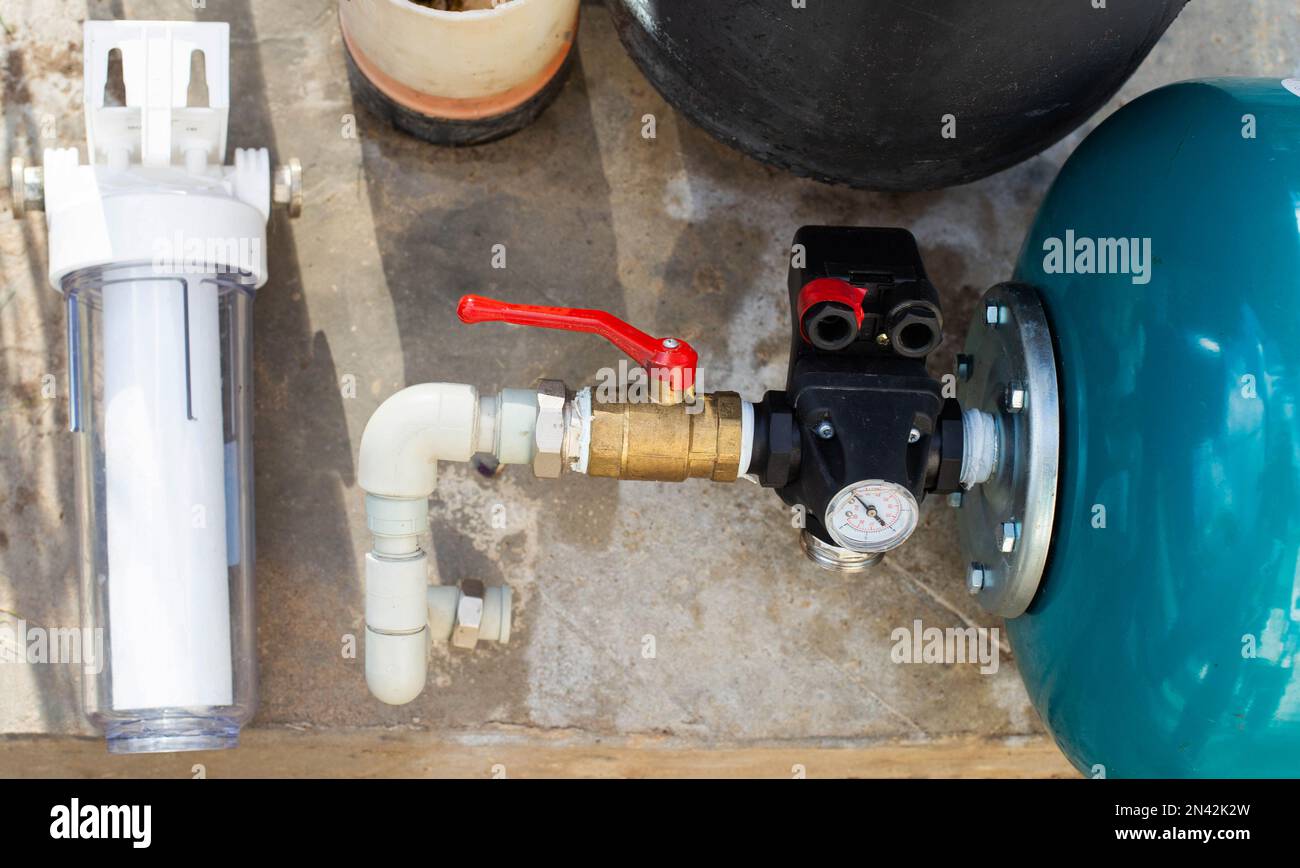 Water supply from pump house hi-res stock photography and images - Alamy